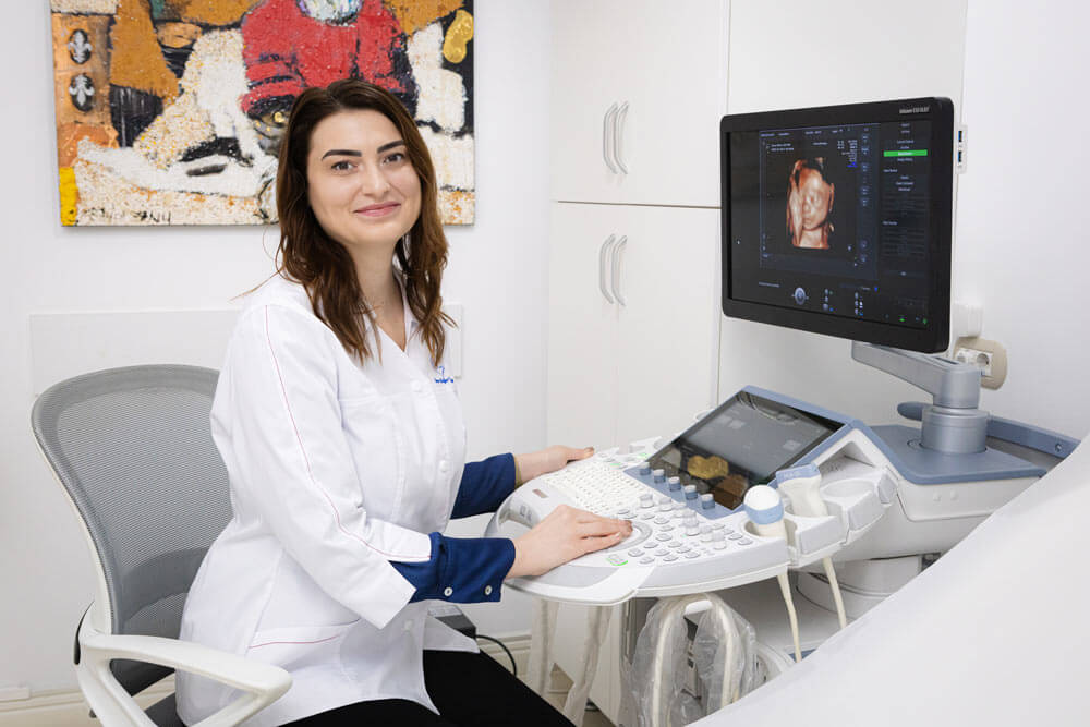 Dr. ALEXANDRA OLTEAN