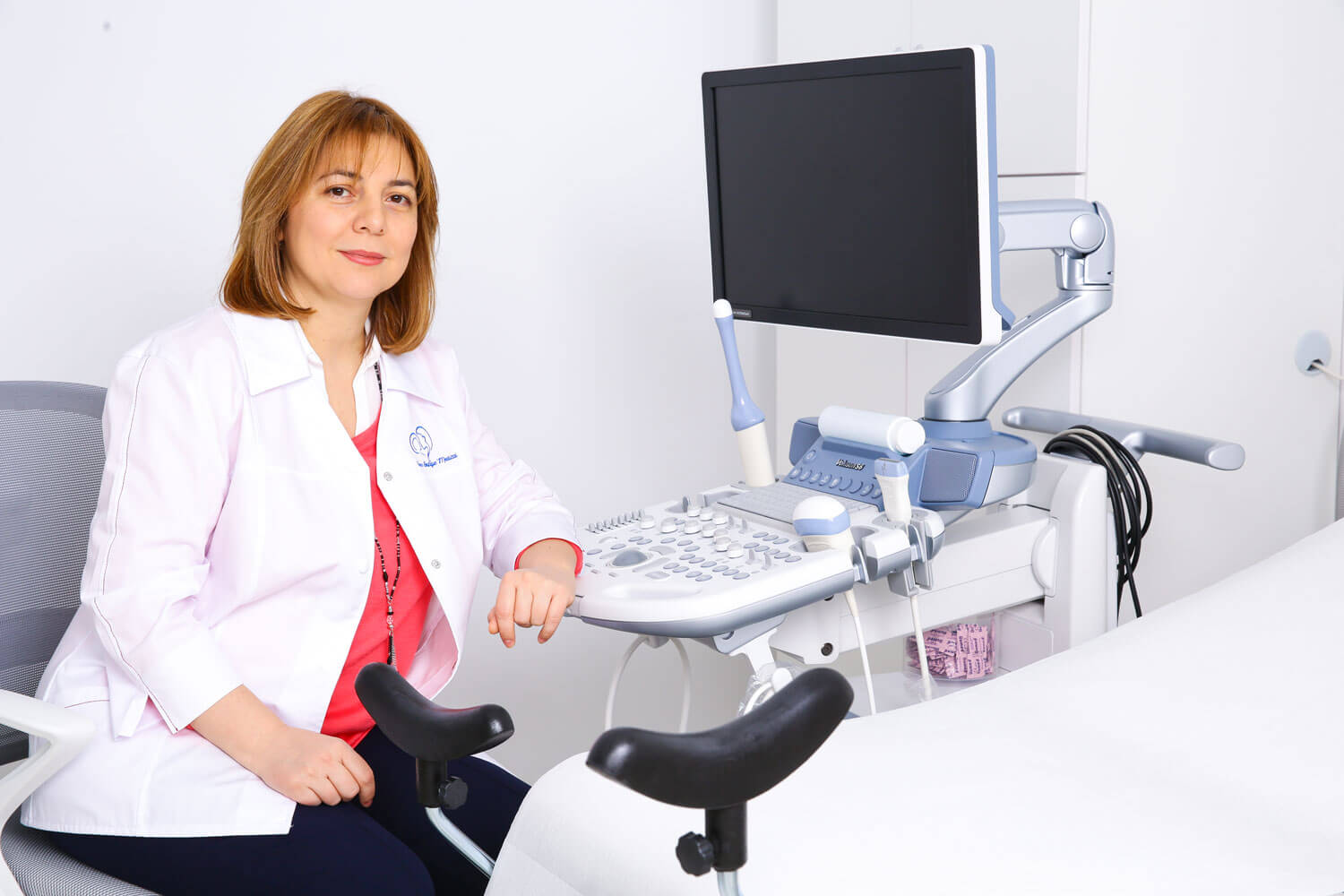 Dr. DORINA CODREANU